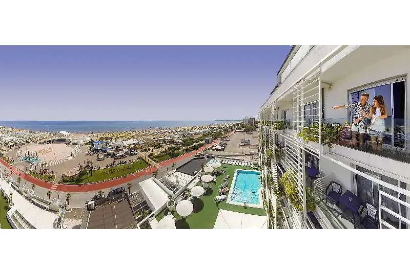 ריצ'יונה Hotel Mediterraneo